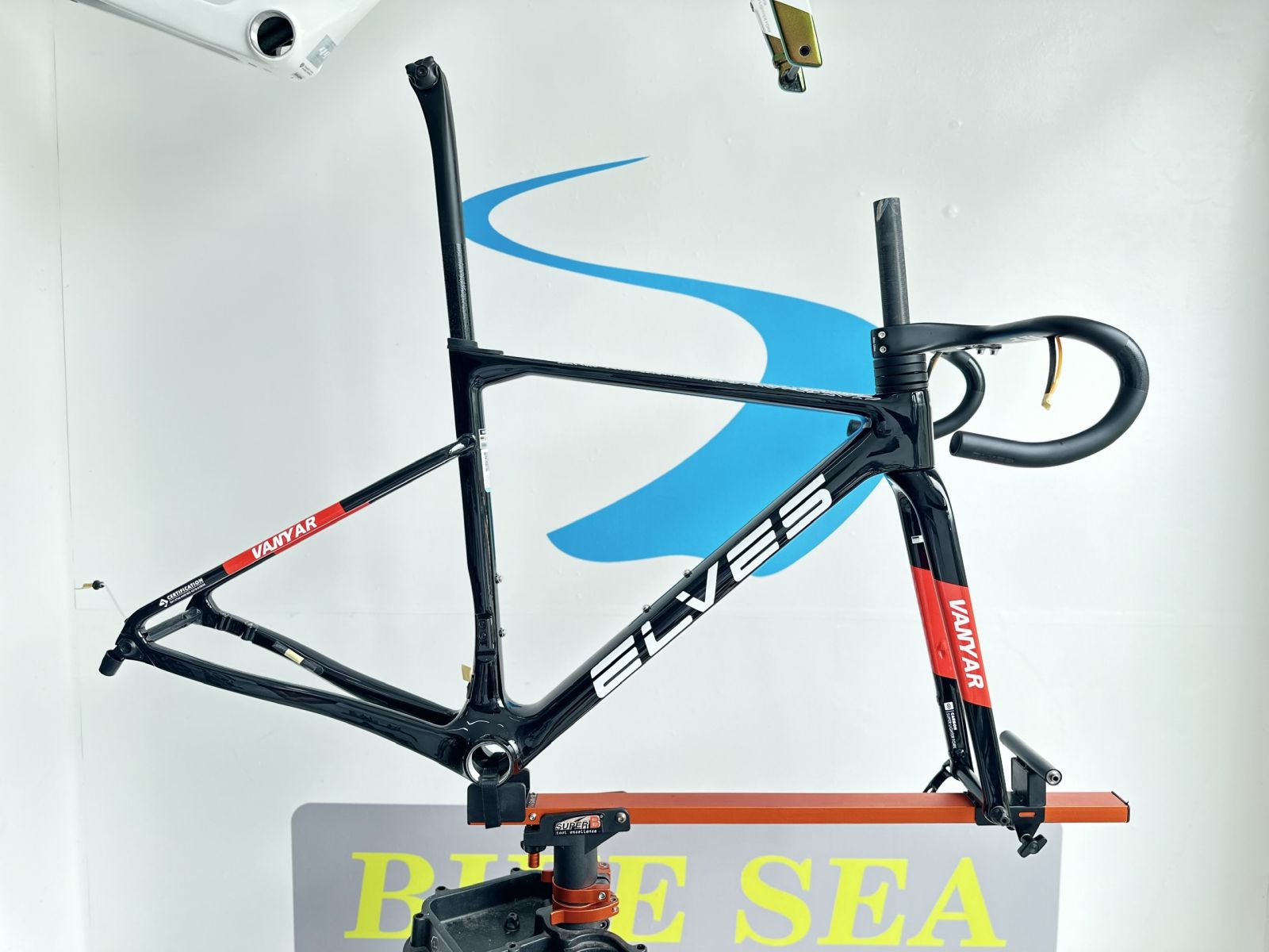 ELVES VANYAR ĐEN SỌC CAM