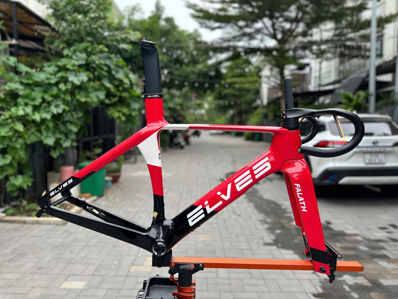 ELVES FALATH EXP ĐỎ ĐEN